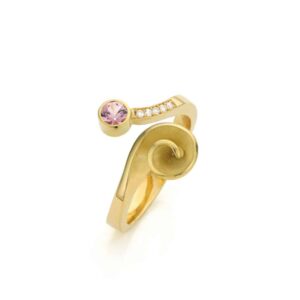 Handgemaakte 18 karaat gouden ring met roosje, roze spinel en diamant