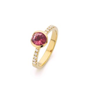 Handgemaakte 18 karaat gouden ring met roze toermalijn en diamant